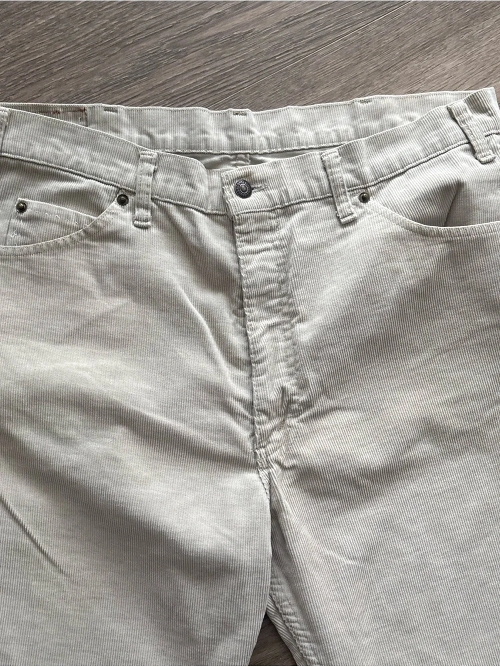 Men's vintage Levi’s 551 white tab corduroy light beige straight pants 34/32